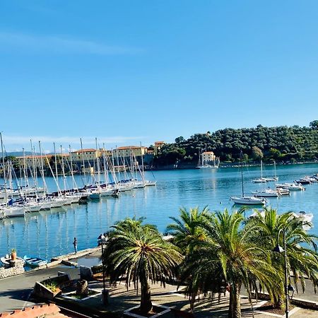 Hotel Della Baia Porto Venere Buitenkant foto